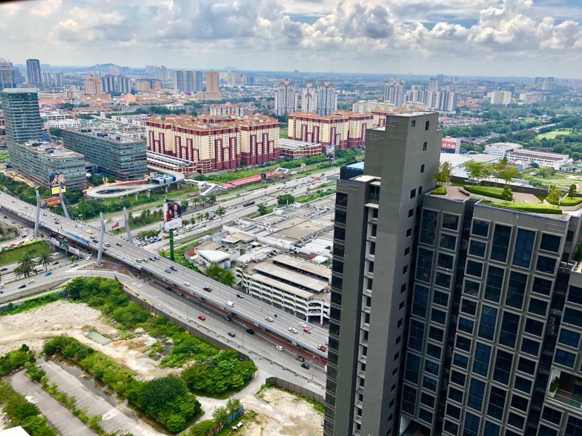 Charming Suite & Sunway And Petaling Jaya Exterior photo